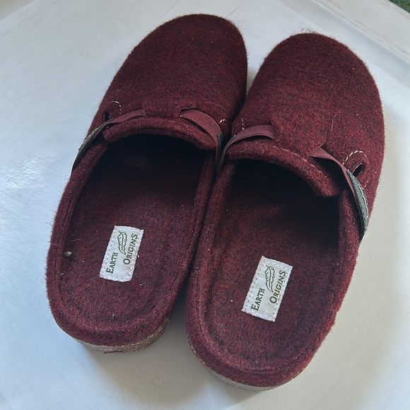 Earth Origins Jenna slip on mules size 7 medium - Picture 2 of 7
